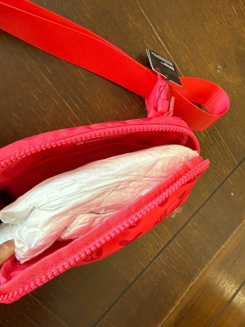 BNWT Disney x Lululemon *Everywhere Belt Bag 1L Mickey and Logo Print - Picture 6 of 6